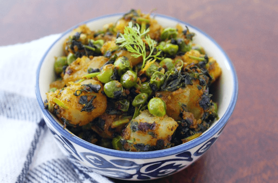 ALOO METHI MUTTER